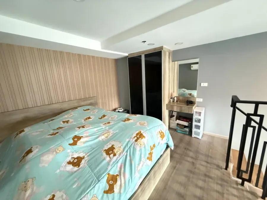 Ken Attitude Rattanathibet condo for rent. Nice room, great location, and fully furnished. Book now, don't wait!