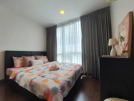 ขายด่วน!!! ดี 65 คอนโดมิเนียม 2 ห้องนอน 2 ห้องน้ำ บรรยากาศเหมือนอยู่บ้าน เดินทางสะดวก รีบจองเลย!!!