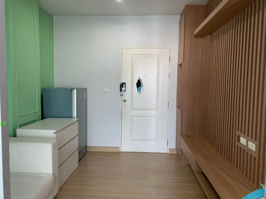 Condo for rent The Kith Light Bangkadi-Tiwanon. The room is divided into proportions. Simple but pleasant decoration. Book now.