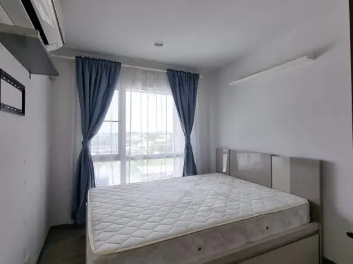 For rent, Regent Home Sukhumvit 97/1, corner room, lots of usable space, fully furnished. If interested, hurry up and reserve now. Don't be late.