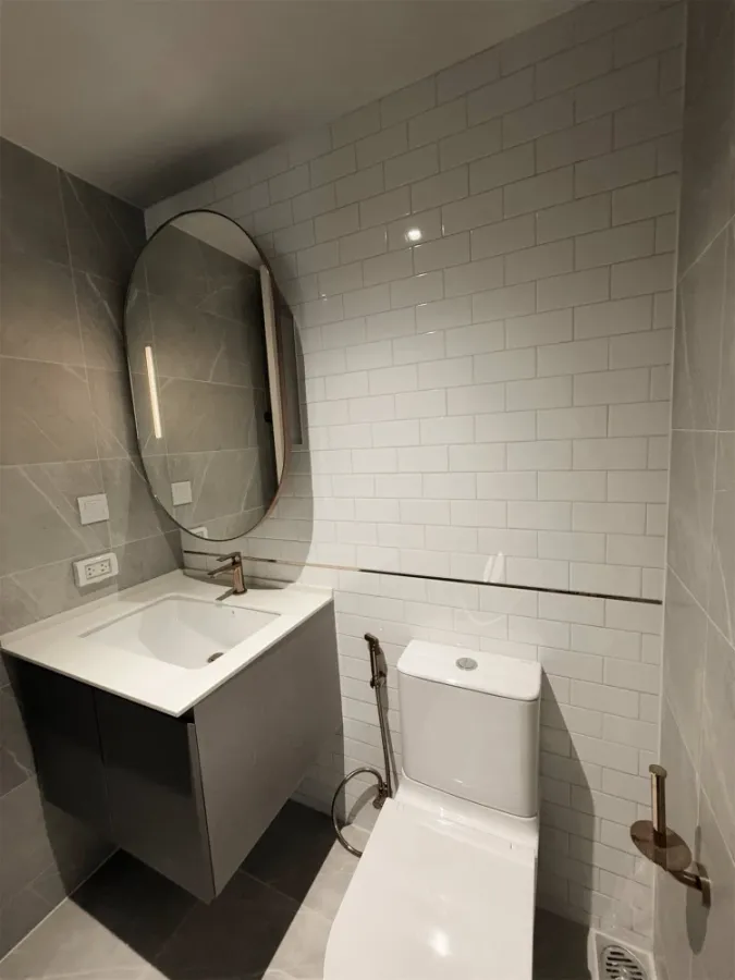 Chapter Thonglor 25 for rent, spacious room with plenty of usable space, fully furnished. Don't miss out on this great deal!