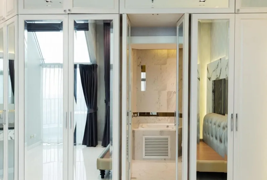 ขายด่วน!! คอนโด เบ็ล แกรนด์ พระราม 9 ห้อง Penthouse ชั้นบนสุด เพิ่ง Renovate ใหม่ จองเลย!!