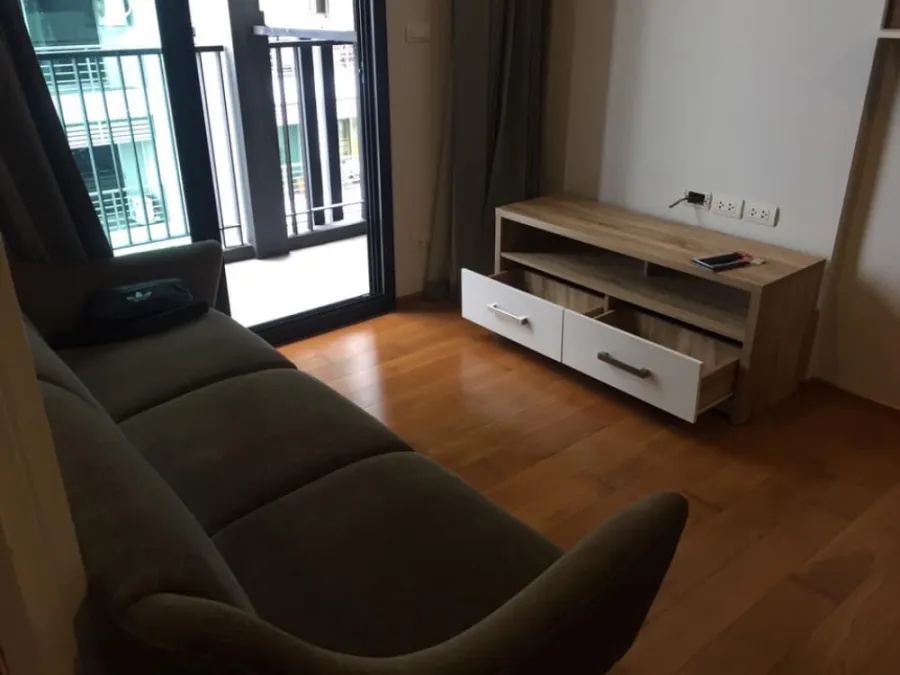 Condo for rent, The Vertical Aree, studio room, ready to move in, don't miss it !!