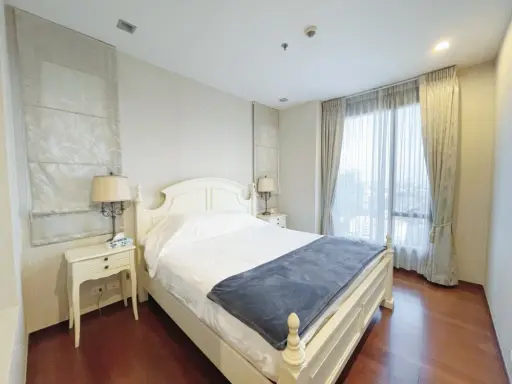 Sell Ideo Morph 38, 19th floor, beautiful room, nice decoration Comes with all amenities. Buy now. Hurry up.