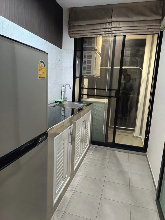 ขาย รีช พหลโยธิน52 ห้องสว่างมองแล้วสบายตา กั้นประจกแยกเป็นสัดส่วน ตกแต่งพร้อมอยู่ อย่ารอช้า จองเลย