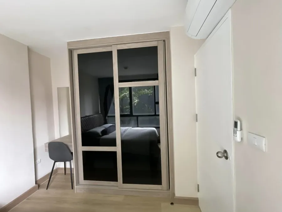 For rent: The Independent Condo Amata, natural view, clean room, very comfortable, fully furnished, don't miss it.