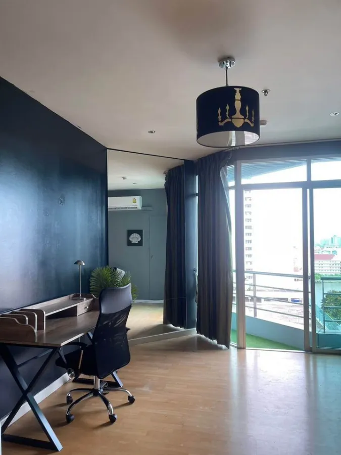 Condo for rent, Baan Sathorn - Chao Phraya, 11th floor, open and airy view, spacious room, plenty of usable space, book now.
