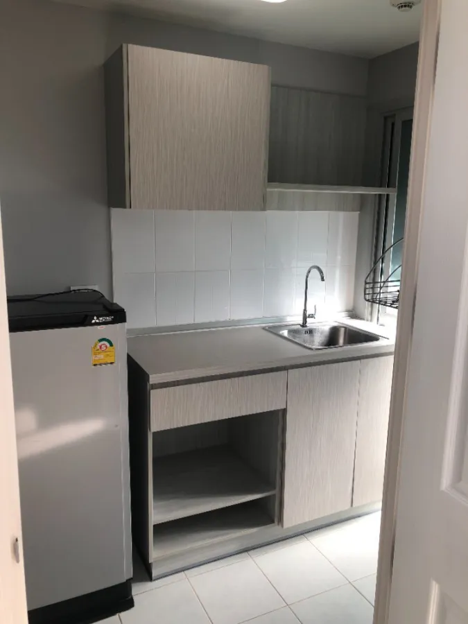 For rent Aspire Sathorn-Taksin Brick Zone 3rd floor fully furnished Complete with furniture and electrical appliances