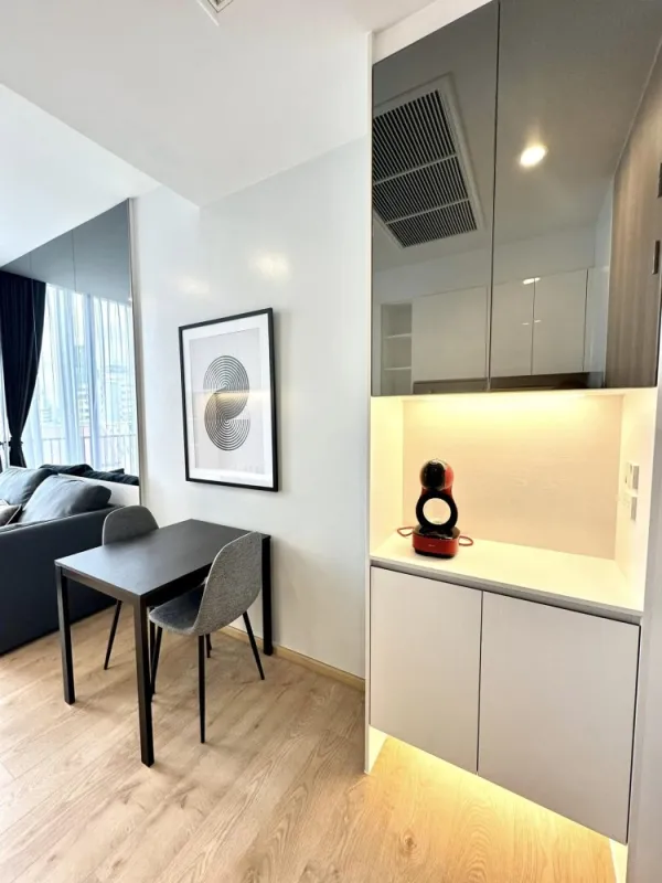 For Rent Noble BE 19 ชั้น 8 วิวสวนสวย ตกแต่ง Buit-In สุดปัง ห้องเพดานสูง โปร่ง สนใจ จองเลย