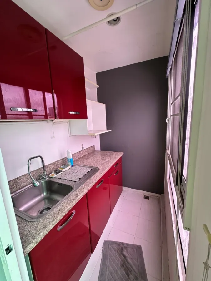 Urgent sale! Regent Home 19 Sukhumvit 93 condo, corner unit, 8th floor, great view, very quiet, no foot traffic. Own it now!