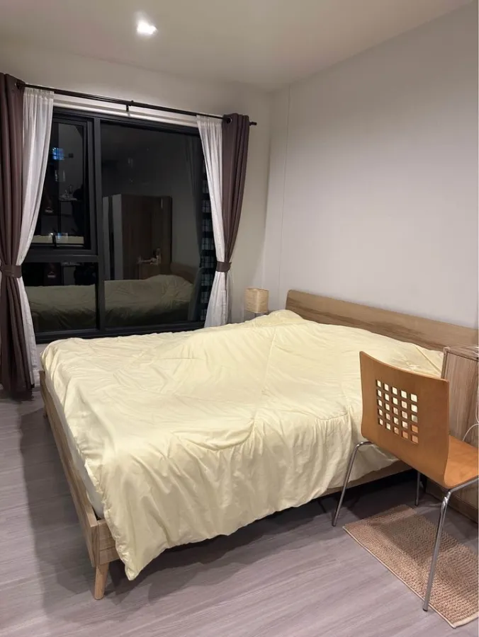 For rent or sale Life Asoke Hype ห้องพร้อมอยู่ เฟอร์ เครื่องใช้ไฟฟ้าครบครัน มาแต่ตัวเข้าอยู่ได้เลย