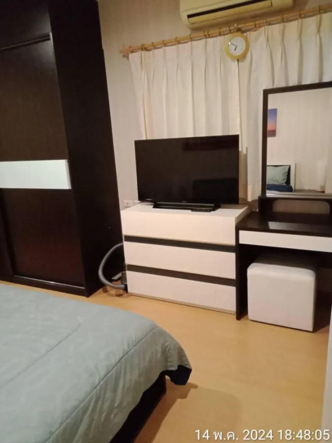 For rent: Life @ Sukhumvit 65, 24th floor, open view, comfortable to the eyes, well decorated. The bed was comfortable. Hurry and move.