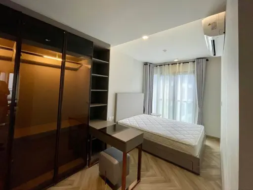 Condo for rent, Chapter Thonglor 25, corner room, swimming pool view, resort style, don't wait.