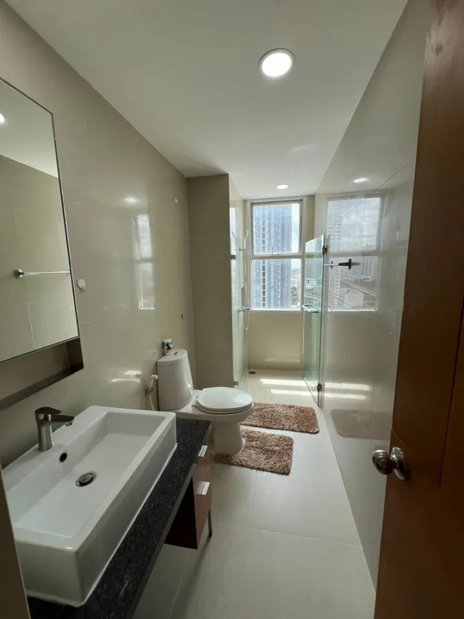 For rent Villa Sathorn ห้องกว้างขวาง พื้นที่ใช้สอยเยอะ ชั้น 14 ได้วิวสูง บอกเลยว่าห้ามพลาดเด็ดขาด