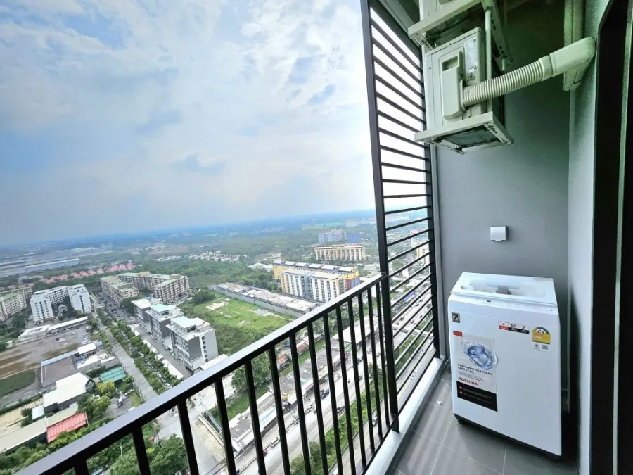For rent, Modiz Launce Rangsit, 28th floor, divided room, fully furnished, nice to live in. Hurry and reserve now, don't miss it, urgent.