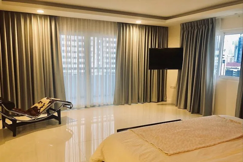 Condo for rent, Calista Mansion Sukhumvit 11, large size 350 sqm., 3 bedrooms, 3 bathrooms, ready to move in, hurry !!