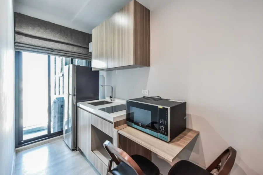 For rent: Altitude Unicorn Sathorn Tha Phra, ready to move in, fully furnished, hurry and book now.
