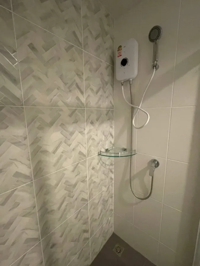 ให้เช่า Regent Home Bangna วิวสระว่ายน้ำ เครื่องใช้ไฟฟ้าครบ พร้อมอยู่