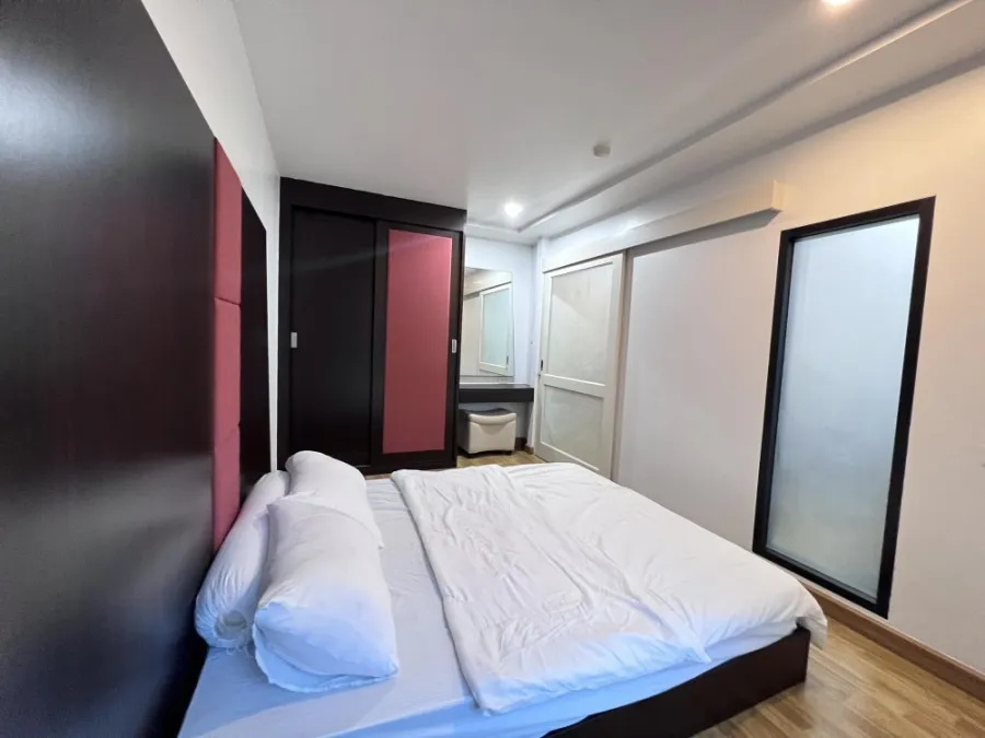 ให้เช่า บ้านนวธารา ชั้น 7 เงียบสงบ ระเบียงวิวสระว่ายน้ำ Pool View ห้องแต่งครบ น่าอยู่ จองเลย ด่วนๆ