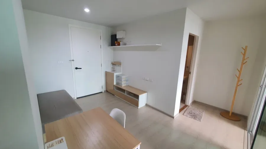 For rent: The Kith Plus Phahonyothin Khukot, a lovely room on the 7th floor, fully furnished, just bring your bags and move in.
