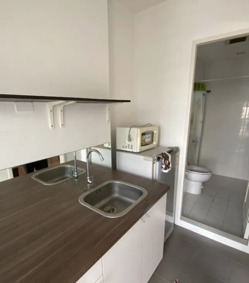 Condo for sale, The Tree Bang Pho Station, 15th floor, north, Rama 7 bridge view. Put wallpaper in the whole room