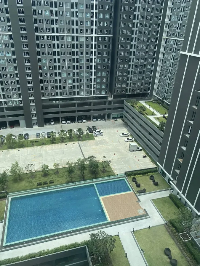 Condo for rent: Regent Home Bangna. Ready to move in. Fully furnished and equipped. Just bring your belongings and move in. Don't wait!