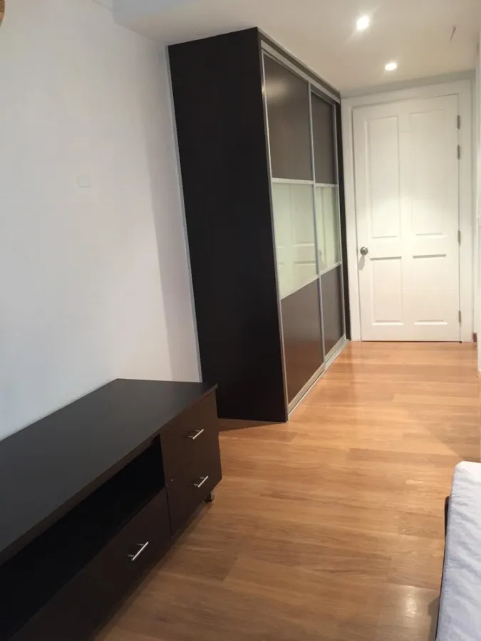 ขาย คอนโด wattana suite 2 ห้องนอน 2 ห้องน้ำ มีเฟอร์นิเจอร์ภายในห้องทั้งหมด จองได้เลยจ้าอย่าพลาด