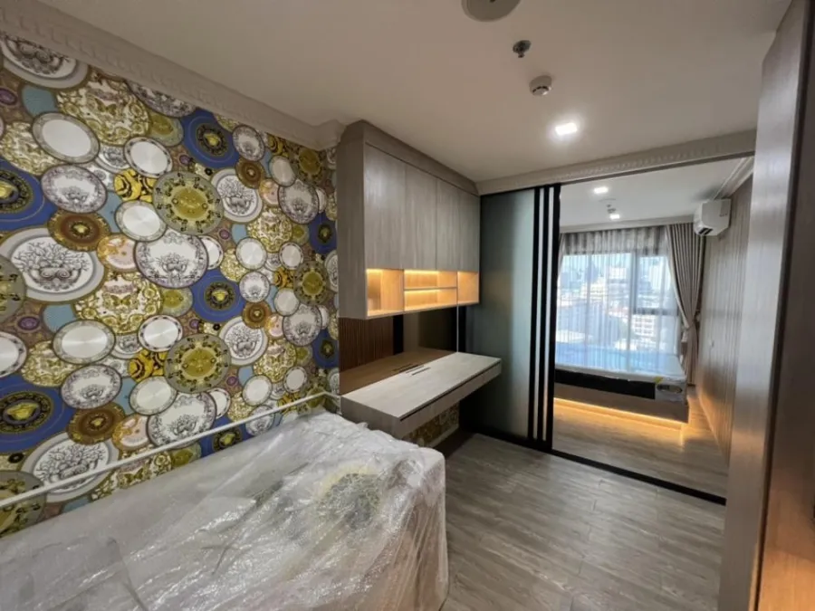 For sale: Modiz Sukhumvit 50, 12th floor, spacious room, comfortable to live in, fully furnished, hurry to reserve and own it. Urgent.