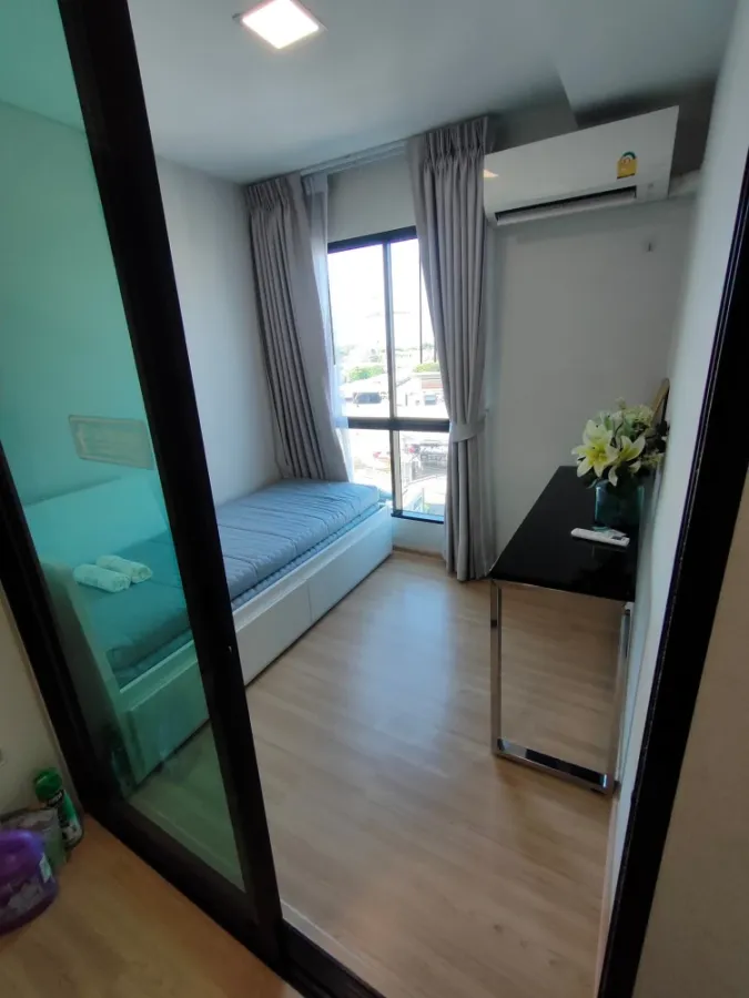 Urgent sale Plum Condo Mix Chaengwattana, spacious room, comes with usable space, hurry up and reserve it.