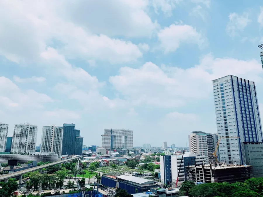 for sale or rent Life Ladprao, 16th floor, get a great view of the city. White tone room, comfortable, comfortable price. If interested, reserve now.