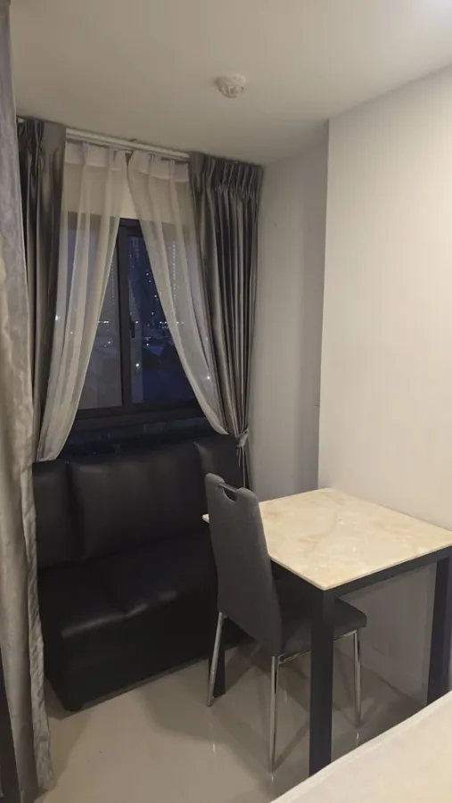 ให้เช่า The Series Condo Tiwanon ห้องชั้น 6 มาพร้อมสิ่งอำนวยความสะดวกครบครัน หิ้วกระเป๋าเข้าอยู่ได้เลยจ้า