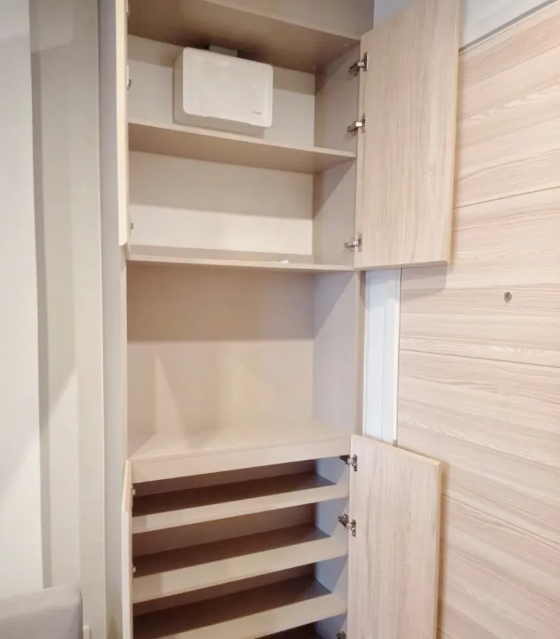 For sale: Common TU, 18th floor, great view, nice decorated room, minimalist, very minimalist, just come and move in.