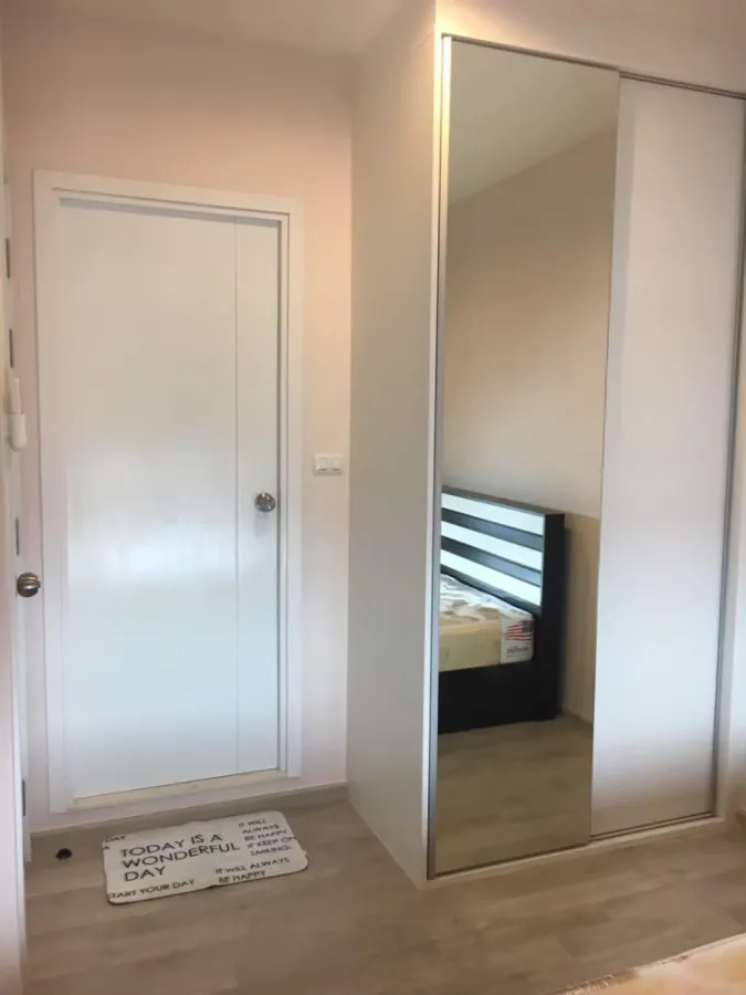 Sell / rent Plum Condo Central Station 1 bedroom 1 bathroom with furniture and complete electrical appliances.