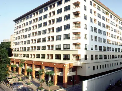 Lumpini Place Suanplu-Sathorn