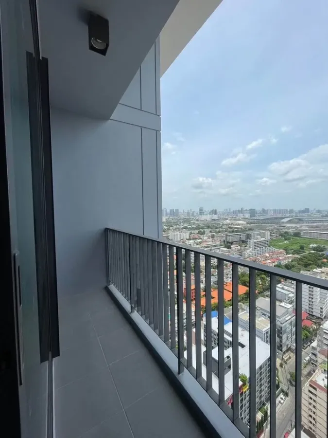 ให้เช่า The Reserve พหล-ประดิพัทธ์ ชั้น 23 ห้องมุม วิวสวยมาก พร้อมเครื่องใช้ไฟฟ้าครบๆ รีบจองเลย