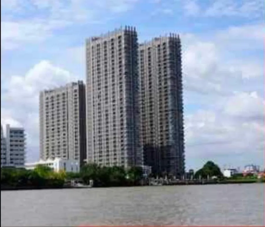 Urgent sale, Condo Manor Sanambinnam, 7th floor, beautiful room, nice to live in. Overlooking the Chao Phraya River, very beautiful. You can't miss it