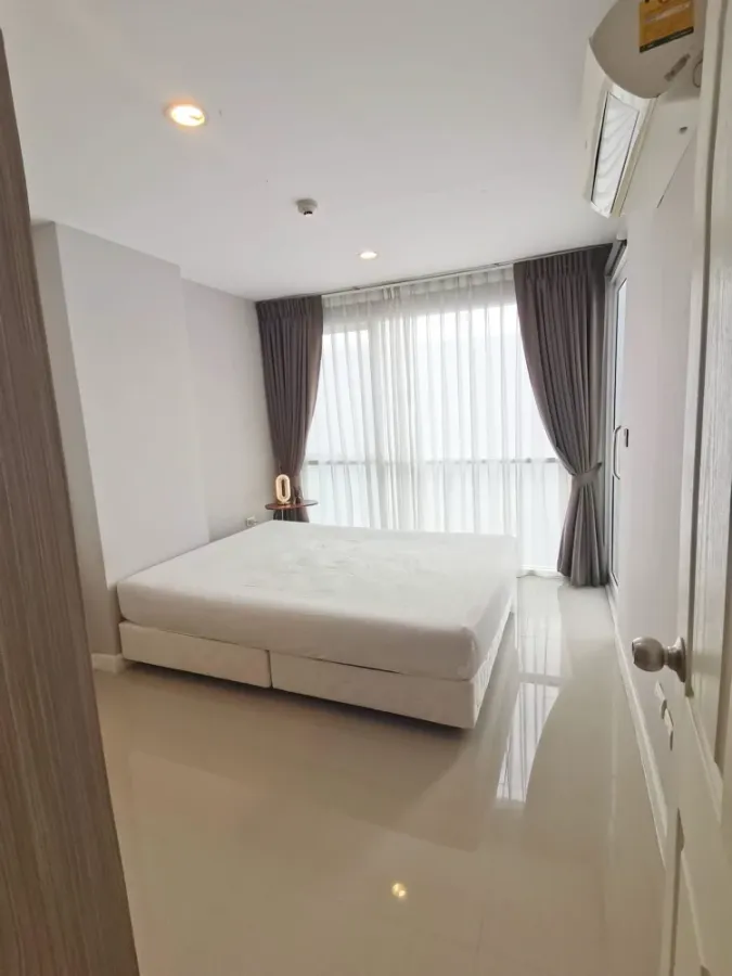 For rent: The Series Udomsuk 29, a comfortable and fully furnished apartment. Book now!