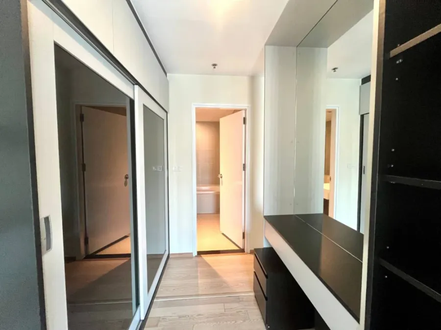 For rent!! Condo Noble Remix Sukhumvit 36, 28th floor, beautiful room, newly renovated, fully furnished, ready to move in, don't miss it!!