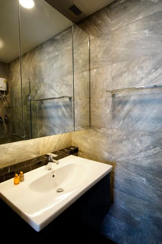 ให้เช่า รีทึ่ม พหลฯ-อารีย์ ตกแต่งสไตล์ Modern Luxury ห้องสวยราคาดีสุดๆ สนใจต้องด่วนๆๆ