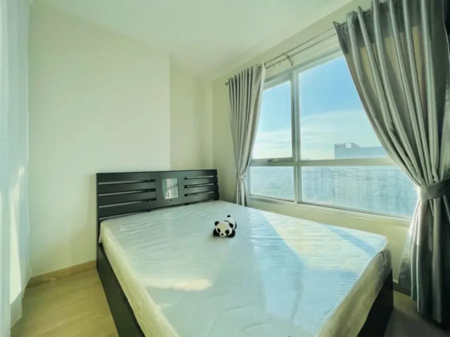 ให้เช่า the Tempo grand สาทร-วุฒากาศ เป็นห้องริม ได้ความเป็นส่วนตัวมากๆ ห้องบรรยากาศดี ห้องนอนมองเห็นท้องฟ้าสวยๆ จองเลย