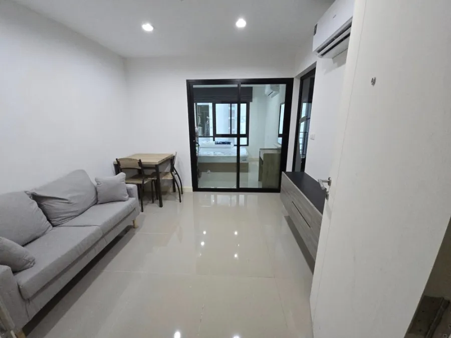 For rent: The Unite Condo On Nut-Pattanakarn, well-separated rooms, clearly divided zones, affordable price, hurry and book now.