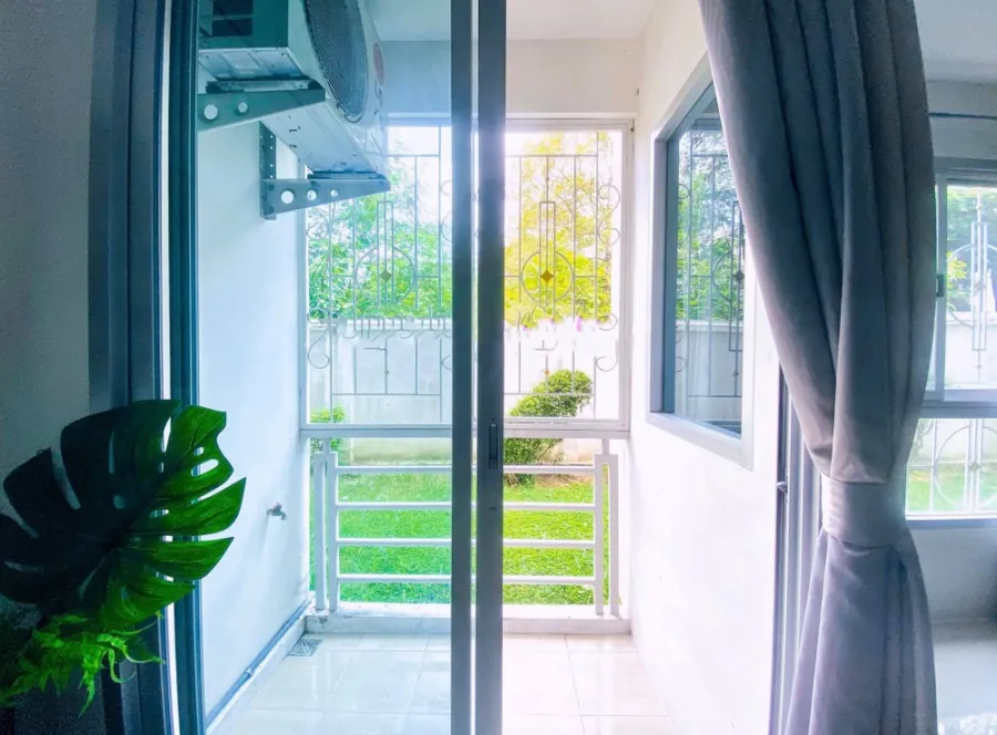 ขาย ไมล์สโตน เสรีไทย ห้องสตูดิโอ ขนาดห้อง 30 ตร.ม. ตกแต่งพร้อมอยู่ ร่มรื่น สบายตา อย่ารอช้า!!