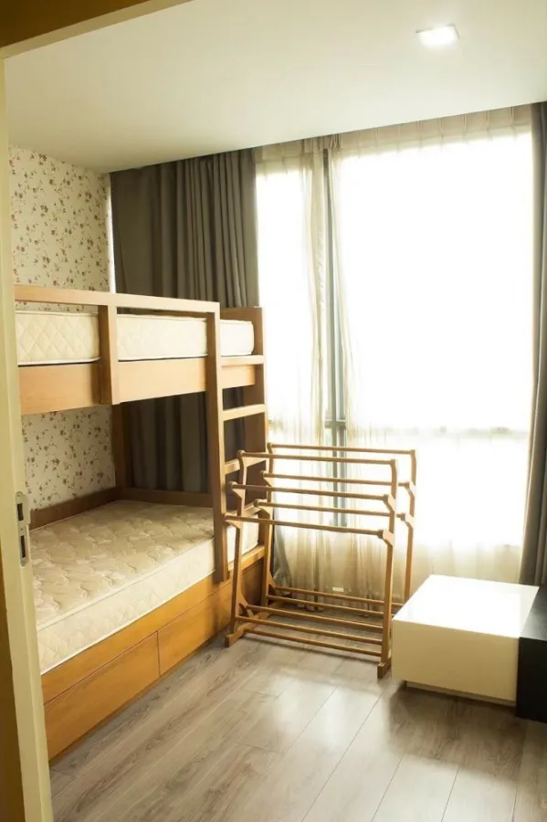 ให้เช่า คอนโด เดอะ รูม สุขุมวิท 40 ห้องกว้าง 4 ห้องนอน สำหรับครอบครัวใหญ่ ทำเลดี รีบจองก่อนหลุด!!