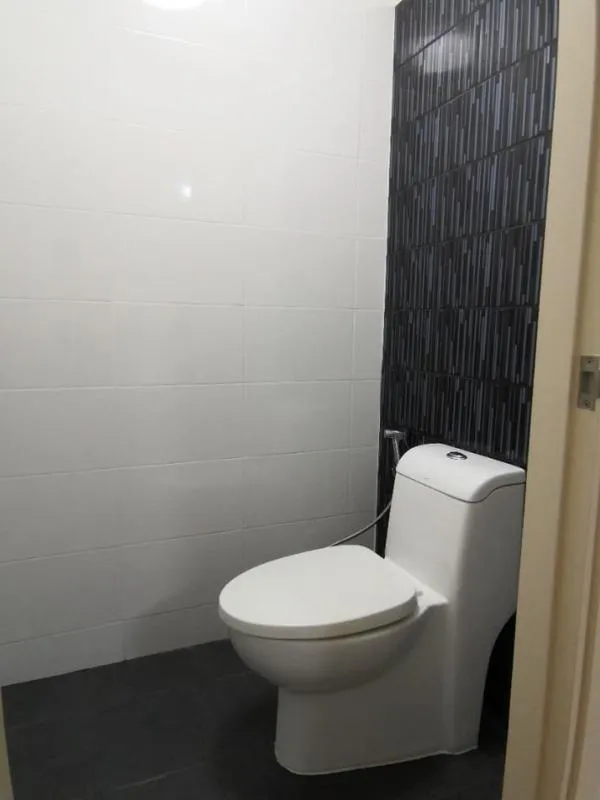 For rent The Trust Condo Ngamwongwan, the room is not expensive. Separate bedroom Hurry up to reserve. Can't find anywhere anymore.