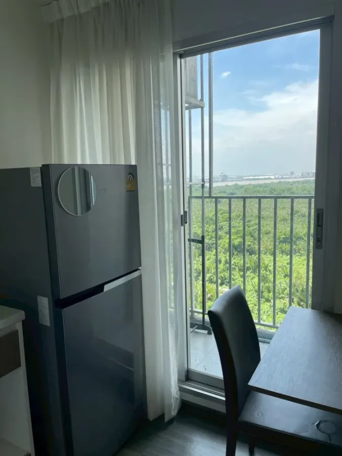 Condo for rent at The Trust @ BTS Erawan. Ready to move in, fully furnished with appliances. Book now! Don't miss this opportunity.
