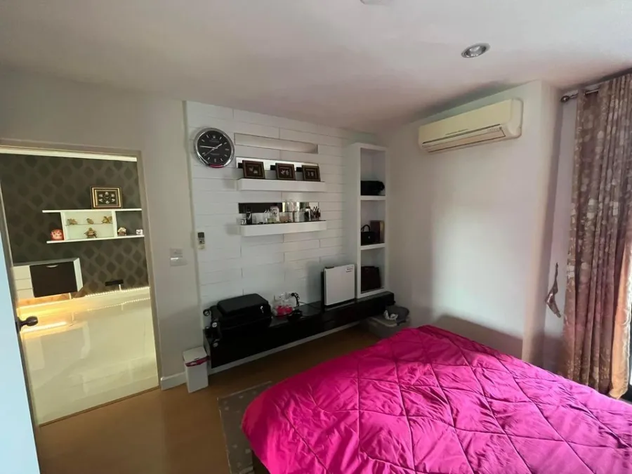 Sell, rent, Metro Sky Ratchada, corner room, nice wallpaper Complete electrical appliances Hurry up to reserve before it's gone.
