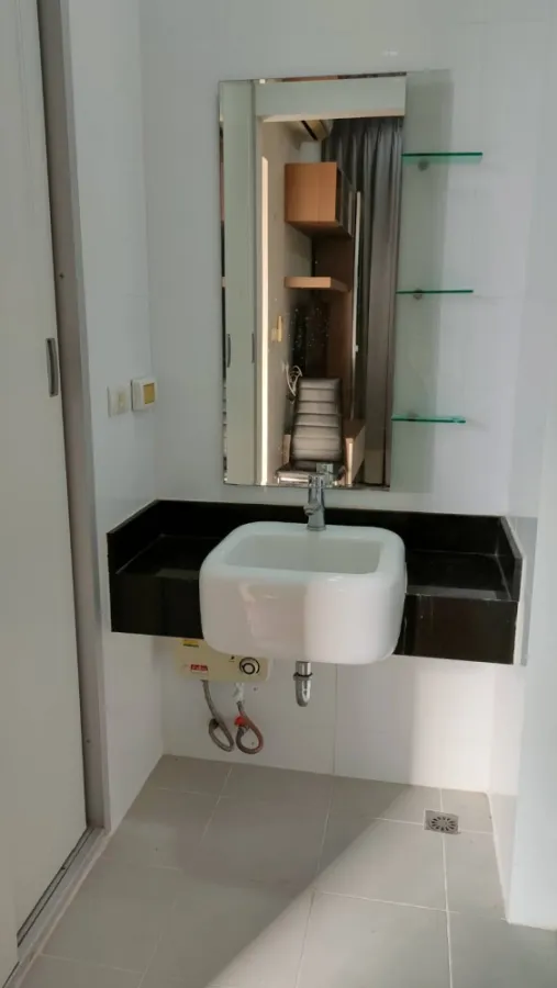 ให้เช่า Astro Condominium ถนนแจ้งวัฒนะ วิว360องศา เดินทางสะดวกสุดๆ เฟอร์ครบพร้อมอยู่เลย ห้ามพลาดดด
