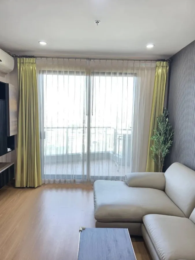 For rent: Supalai Premier Ratchathewi, 17th floor, fully furnished, very livable. Book now!