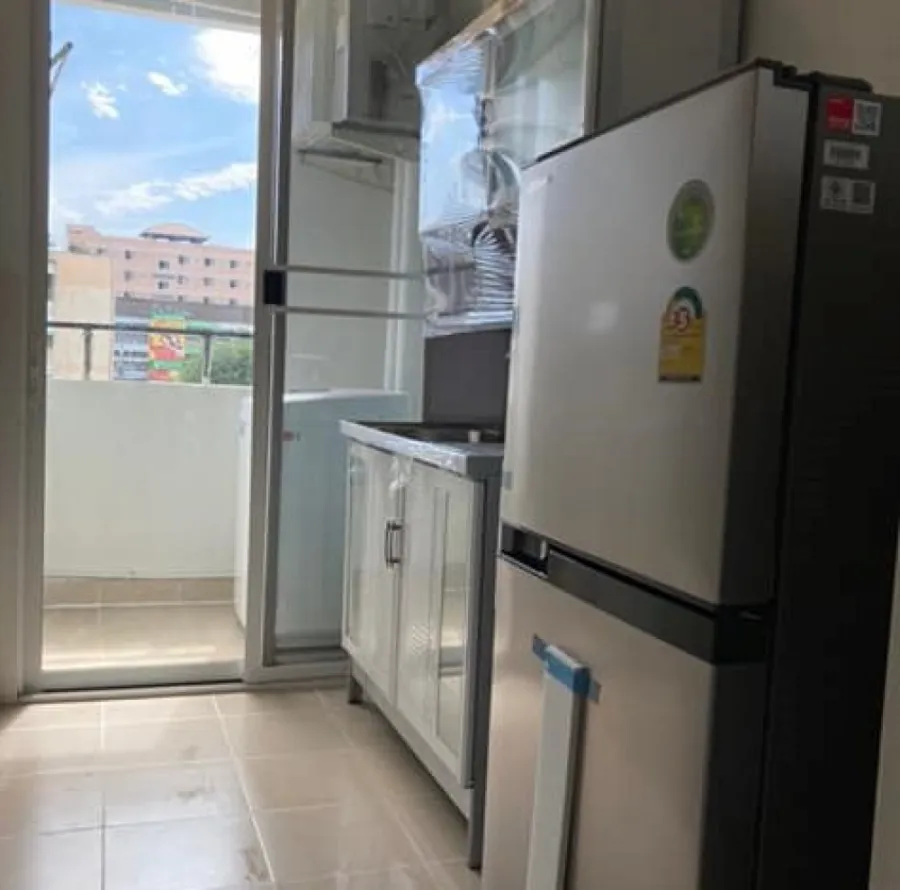 For Rent Plum Condo Phahon Yothin 89, large room, complete electrical appliances. There is a washing machine If interested, move quickly.