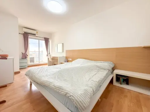 For sale: City Home Ratchada-Pinklao, 1 bedroom, 1 bathroom, plenty of living space, fully furnished. Reserve now!